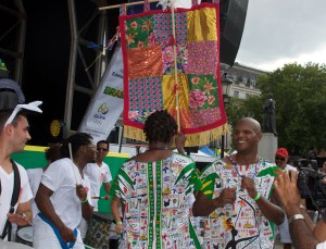 Aloisio Menezes + Serafina, Bloco de Carnaval (Carnaval Bloc), in Trafalgar Square, London, August 08 2015 for Brasil Day, by Ronise Nepomuceno